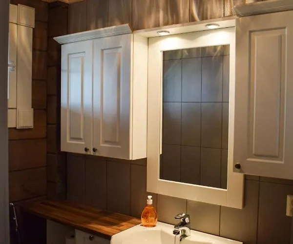 Loma-autio Taehti 샬레 푸말라